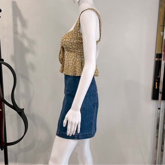 Show Me your Mumu Mona Crop Top in Cheetah - Picture 8 of 16